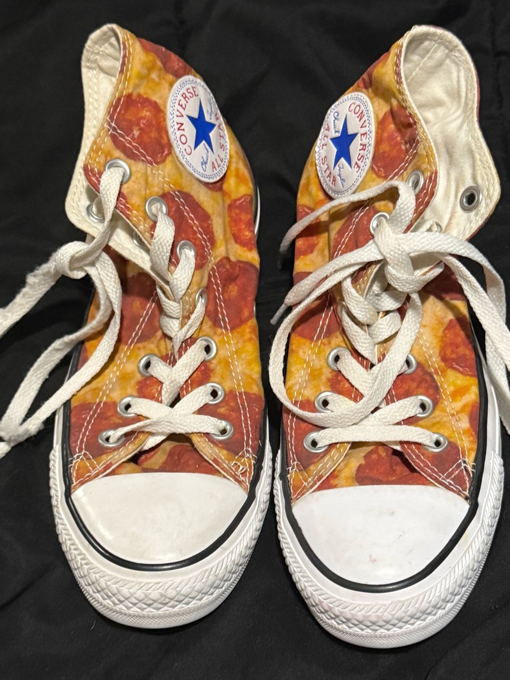 Converse Chuck Taylor Pizza Print High Tops Women’s 7 Men’s 5
